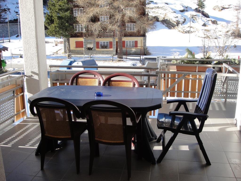 Haus Alpenstern Apartment Saas-Grund Room photo