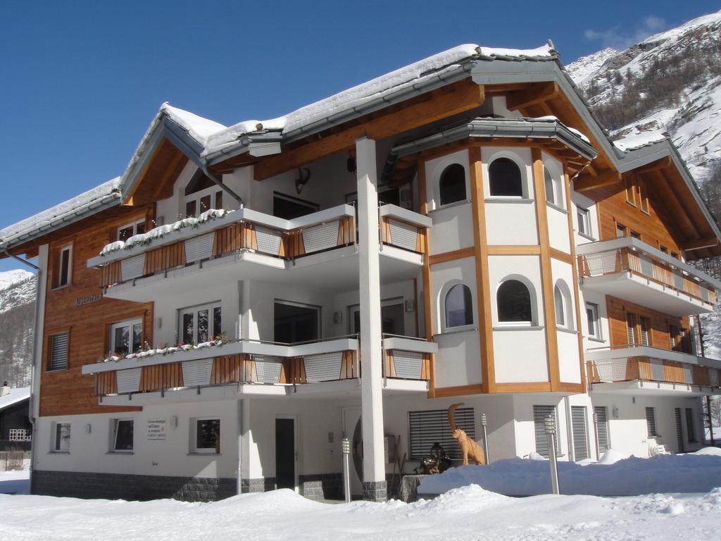 Haus Alpenstern Apartment Saas-Grund Exterior photo